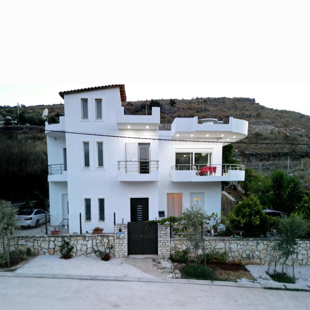 Blue Mare Apartments Saranda Extérieur photo