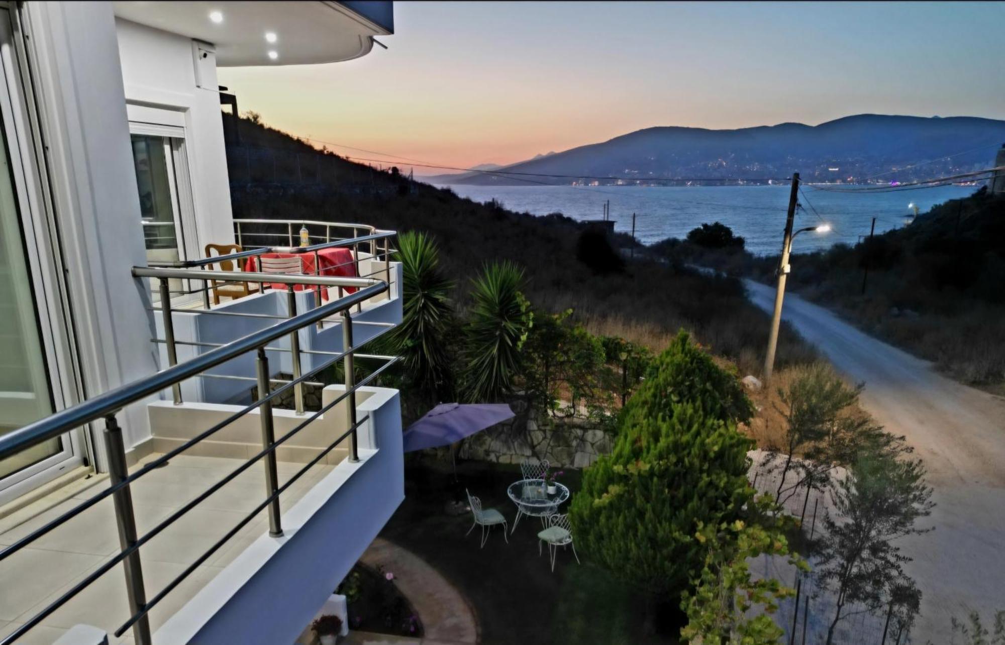 Blue Mare Apartments Saranda Extérieur photo